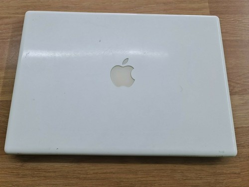Working apple macbook a1181 - working,